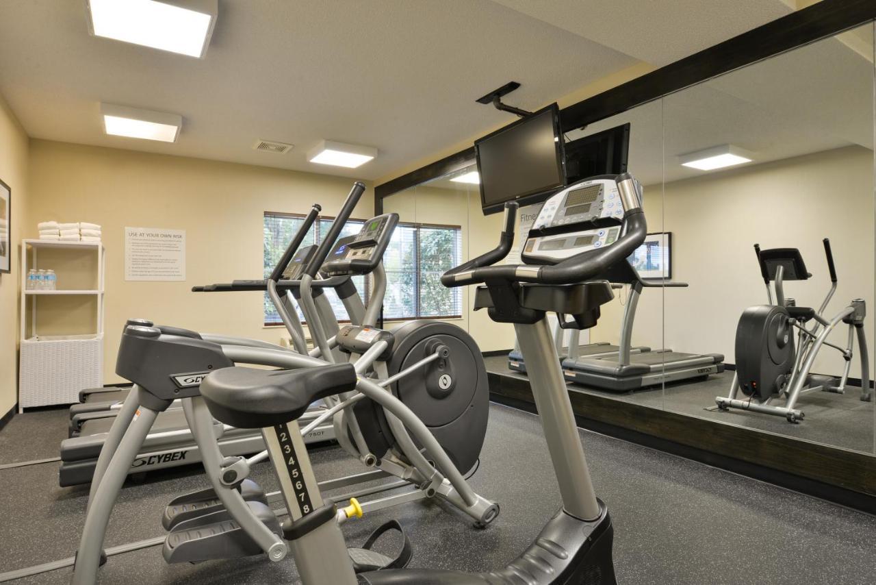Holiday Inn Express Boston-Milford By Ihg Экстерьер фото