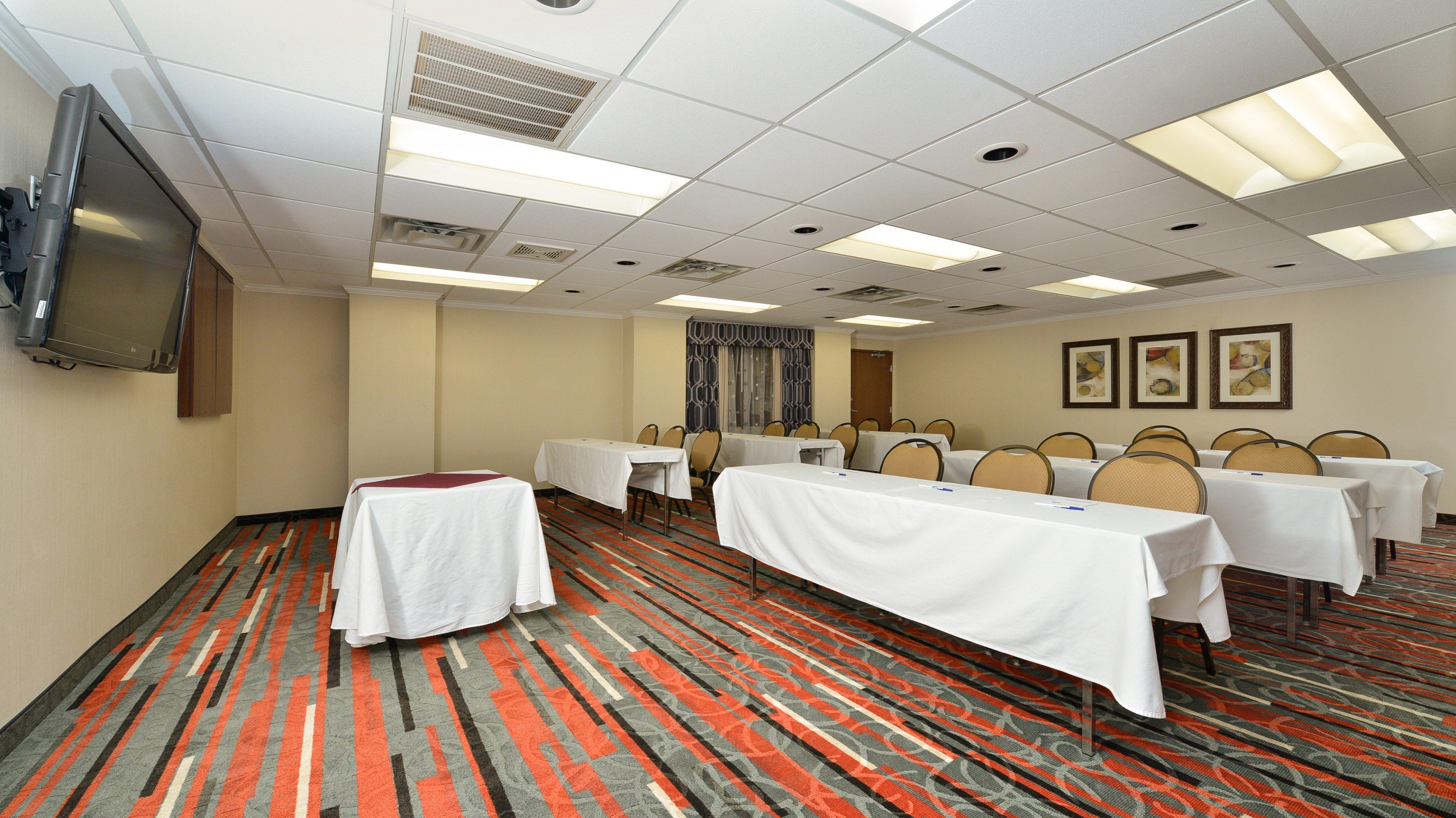 Holiday Inn Express Boston-Milford By Ihg Экстерьер фото