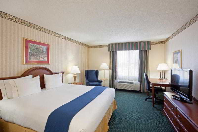 Holiday Inn Express Boston-Milford By Ihg Номер фото