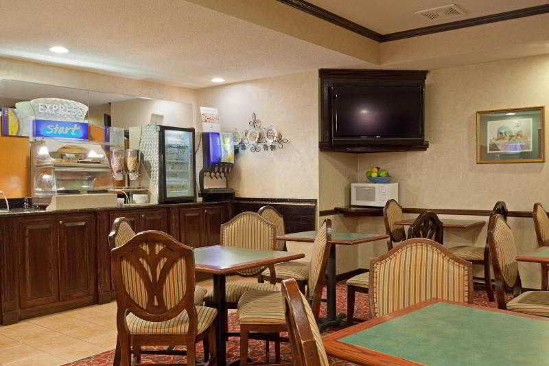 Holiday Inn Express Boston-Milford By Ihg Ресторан фото
